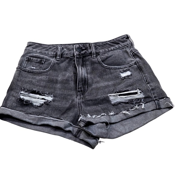PacSun Pants - PacSun Womens Distressed Mom Shorts High Rise‎ Faded Black Raw Hem Size 26